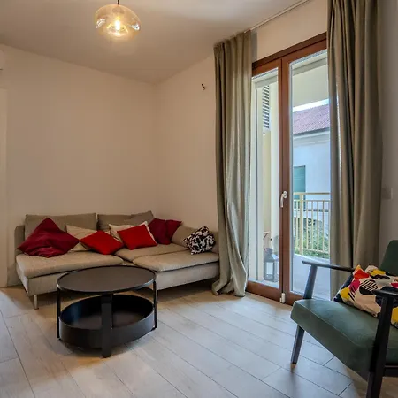 Social House - Vivi La Citta Con Stile Mediolan